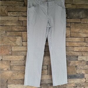 Roz & Ali Black and White‎ Ankle Cropped Pants
